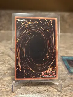 Starter Deck Yugi Unlimited Full Deck LP Dark Magician SDY-006 Holo Bleed - Image 3