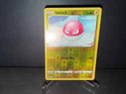 Voltorb 045 2020 Pokemon Vivid Voltage Reverse Holo Card NM+ - Image 1
