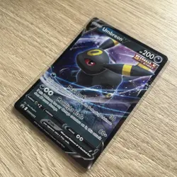 Pokemon Umbreon v SWSH203 Black Star Promo Holo Card NM Condition - Image 2