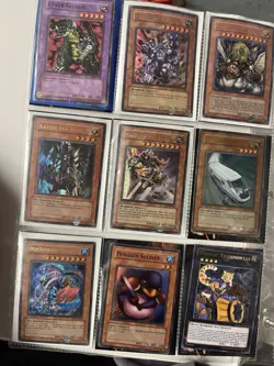 Yu-Gi-Oh Binder Collection Vintage Cards Blue-Eyes Yugioh Over 200+ Cards - Image 2