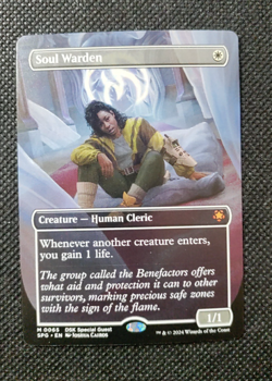 Soul Warden (Borderless - LP) - MtG: Duskmourn - Special Guests #65 - Image 1