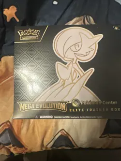 Pokemon TCG Mega Evolution Gardevoir POKEMON CENTER Exclusive Elite Trainer Box - Image 1