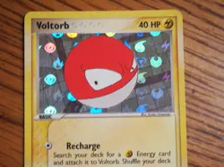 Pokemon 2004 Pokemon Ex Hidden Legends Voltorb foil card, mint condition - Image 3