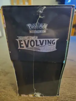 Pokemon Evolving Skies SEALED ETB. comes with BONUS GIFT ($20+ value) 820650808944 - Image 2