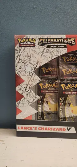 Pokemon 25th Annivers Celebrations Lance's Charizard V Collection 820650809392 - Image 2