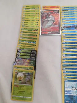 150+ Pokemon TCG: EVOLVING SKIES Bulk Card Lot - Common, Uncommon, Holo, Reverse - Image 2