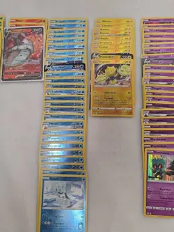 150+ Pokemon TCG: EVOLVING SKIES Bulk Card Lot - Common, Uncommon, Holo, Reverse - Image 3
