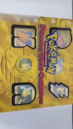 Promo Pikachu World Collection 2000 Pokemon Cards - Complete set with binder! - Image 2