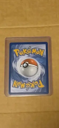 Lumineon v Crown Zenith: Galarian Gallery Ultra Rare Card Near Mint Condition - Image 2