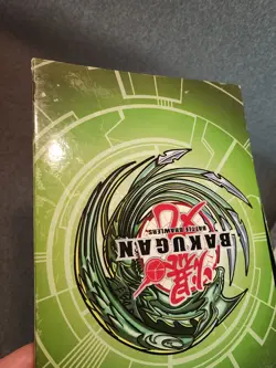 BAKUGAN BRAWLERS TRADING CARD BINDER Green read desc - Image 3