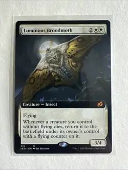 Luminous Broodmoth (Extended Art) Ikoria: Lair of Behemoths Regular - Image 1