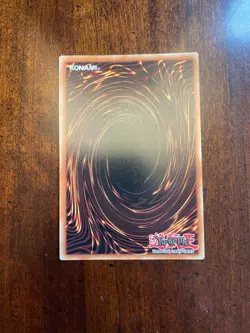 Blue-Eyes White Dragon MVP1-ENGV4 Yu-Gi-Oh Limited Edition Gold Secret Rare - Image 2