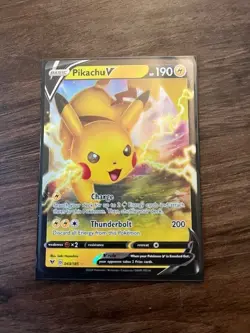 Pikachu V 043/185 Vivid Voltage NM Ultra Rare Pokemon Card - Image 1