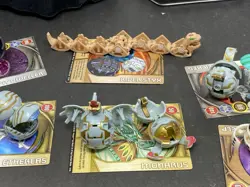 Bakugan Battle Brawlers Lot of 18+, 46 metal & 30 cards, Tin Collector’s Case - Image 3
