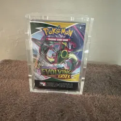 Pokemon TCG: Sword & Shield - Evolving Skies Build And Battle Box! New, Sealed! - Image 1