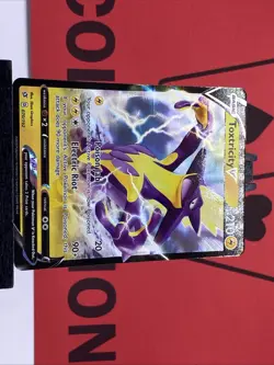 Toxtricity V 070/192 Swsh02: Rebel Clash Pokemon TCG Full Art Holo Rare 2020 NM - Image 4