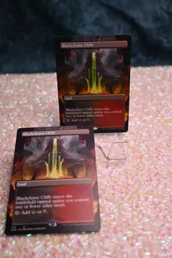 MTG Blackcleave Cliffs (Borderless) Phyrexia: All Will Be One *NM* Regular - Image 2