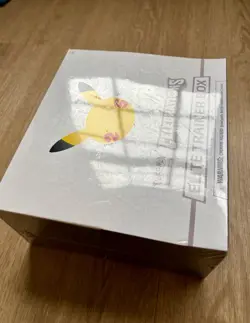 Pokemon TCG: Sealed 25th Anniversary Celebrations ETB & Gold Shiny Mew 025/025 - Image 3