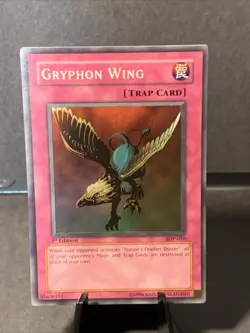 Yugioh Gryphon Wing Trap Card 1st Edition SDP-050 1996 - Image 1