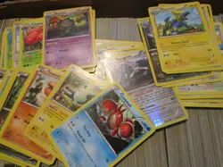 Lot of 200 Pokemon cards - Image 4