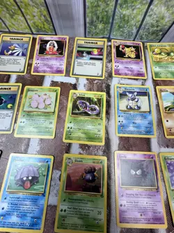 Lot Of 38 Pokemon Cards 1995,96,98 Nintendo, GAMEFREAK - Image 3