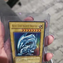 Yu-Gi-Oh Blue-Eyes White Dragon Rare Holo Card SDK-001 - Image 3