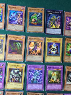 Yugioh Lot of 746 Cards. NO DOUBLES! Many Rares! Mostly Vintage Cards. Read - Image 4