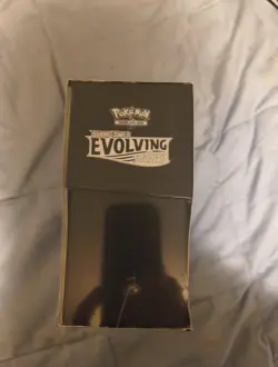 Pokemon TCG Sword and Shield Evolving Skies Elite Trainer Box ETB Sealed - Image 3