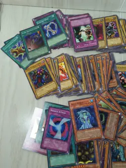 YuGiOh mixed random lot 754 trading cards most 1996 some duplicates - Image 2
