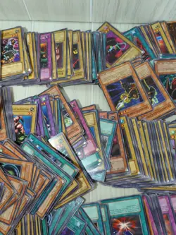 YuGiOh mixed random lot 754 trading cards most 1996 some duplicates - Image 4