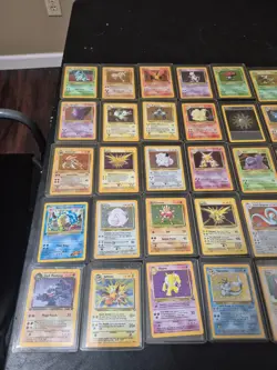MUST SEE Vintage pokemon WOTC lot of 300+ cards with 1st ed ,Holograms and more! - Image 2