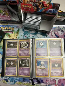 Pokemon Card Binder Collection Modern/Vintage - Image 3