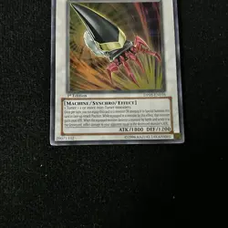 Yugioh 1x Armory Arm DP08-EN016 1st Edition Ultra Rare HEAVY PLAY - Image 3