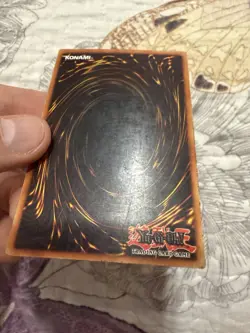 Yugioh Dark Magician SDY-006 Ultra Rare Unlim Wavy Print - Image 4