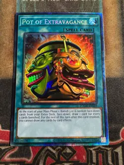 Yugioh Pot of Extravagance TOCH-EN059 Collector’s Rare NM - Image 1