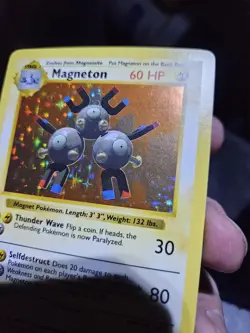 1999 Pokemon TCG Magneton Base Set #9/102 Holo Shadowless Holo Rare - Image 4