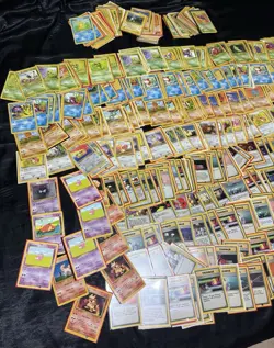 Lot 500+ Vintage POKEMON Cards Base Set, Fossil, Jungle NO HOLOS With 3 Slabs - Image 2