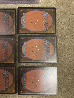 Mint Magic The Gathering Unlimited Lot 1993. Counter spell,lightning bolt, lands - Image 5