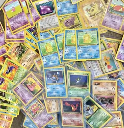 5 VINTAGE WOTC Pokemon Cards Random NO ENERGY OR TRAINER CARDS Lot - Image 2