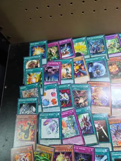 Yu-Gi-Oh Cards Lot 200 Cards - Image 2