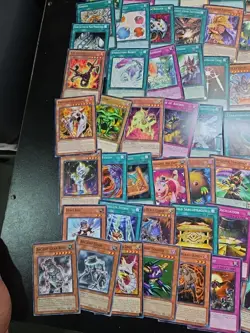 Yu-Gi-Oh Cards Lot 200 Cards - Image 4