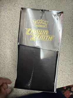 Pokemon TCG: Crown Zenith Elite Trainer Box - 10 Packs 820650851476 - Image 4