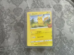 POKEMON PIKACHU 049/203 MAJOR MISPRINT MISCUT PRINT ERROR LASER DOT CARD LINES - Image 1