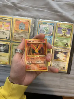 original pokemon vintage binder and rare vintage cards- mix of rare/holo/common - Image 5