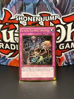 Yugioh Traptrix Trap Hole Nightmare PGL2-EN069 Gold Ultra Rare 1st Edition NM - Image 1