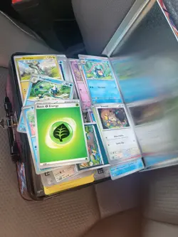 Charizard Lunchbox Tin Filled With Common/Uncommon Non Holo Various Set Pokemon - Image 1