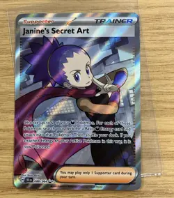 Pokemon TCG Janine's Secret Art Trainer Shrouded Fable Full Art Card 088/064 NM - Image 1