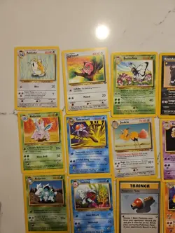 Lot Of 20 Pokemon Cards - Image 2