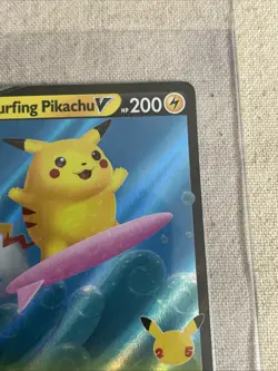 Surfing Pikachu V 008/025 - Pokemon TCG Celebrations (2021) - NM - HOLO - Image 4