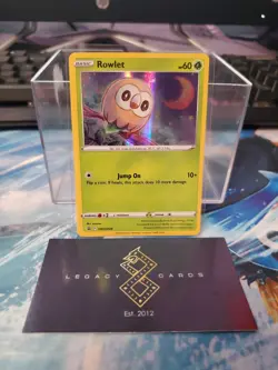 Pokemon TCG Rowlet SWSH220 Black Star Promo NM - Image 1